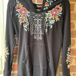 Johnny Was Black sweater Hoodie with Floral Embroidery
